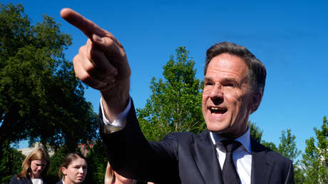 Rutte evita responder a una pregunta incómoda sobre las guerras en Libia e Irak