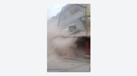 ANGUSTIANTE MOMENTO en que colapsa un edificio en Caracas por el doble terremoto