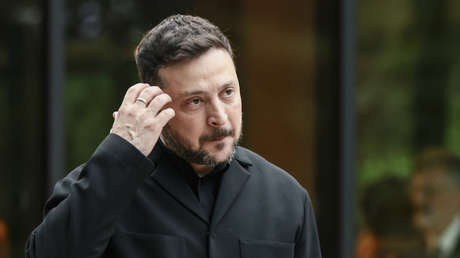 Ex premier polaco rechaza condecoración ucraniana en protesta contra Zelenski