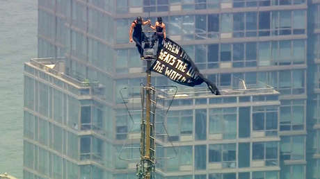 Propuesta de matrimonio extrema a más de 400 metros de altura en Nueva York (VIDEOS)