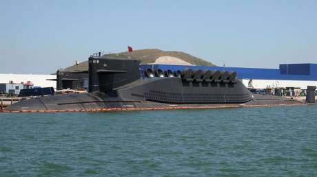 China ejecuta una rara e inédita prueba de misil estratégico desde un submarino