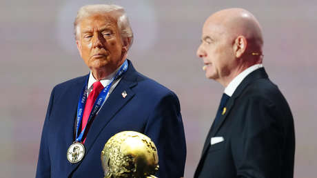 Trump confirma que llamó al jefe de la FIFA para intervenir tras la tarjeta roja a Balogun