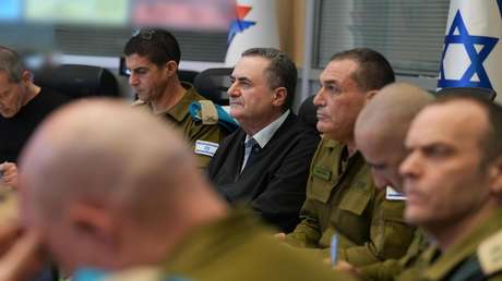 Ministro israelí lanza una dura amenaza a líderes de Irán