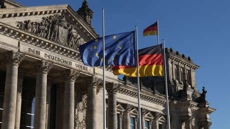 Lavrov: "Alemania siente nostalgia por aquellos tiempos en los que reunía a toda Europa bajo banderas nazis"