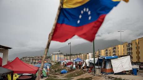 Psicólogos voluntarios ayudan a mitigar el trauma de las víctimas de los sismos en Venezuela