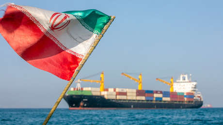 Irán detiene con disparos un buque en el estrecho de Ormuz