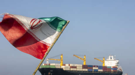Centcom: Irán no controla el estrecho de Ormuz