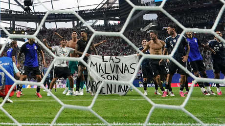 Milei se pronuncia sobre la polémica por la bandera de Malvinas en el Mundial