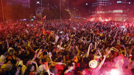 Se enciende la fiesta en España tras ganar el Mundial: fanáticos inundan las calles (VIDEOS)