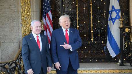 Carlson: "No creo que a nadie le caiga bien Netanyahu, ni siquiera a la señora Netanyahu"