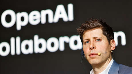 El jefe de OpenAI asegura que ya estamos entrando en la fase en la que la IA superará al ser humano