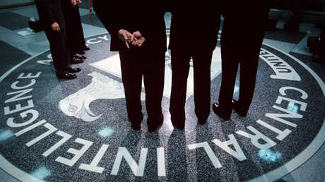 Exagente secreto habla con Tucker Carlson sobre el rol de la CIA con la prensa 'mainstream'