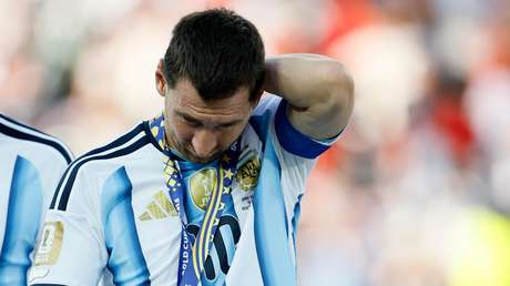 Llueven peticiones en España para quitarle un importante premio a Messi