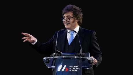 Milei ordena expulsar a extranjeros que promuevan odio o violencia contra argentinos
