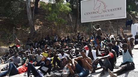 Italia estudia la suspensión de área de Schengen con España ante la ola de migrantes en Ceuta