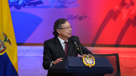 Petro rompe el silencio sobre una supuesta orden de captura de Interpol en su contra