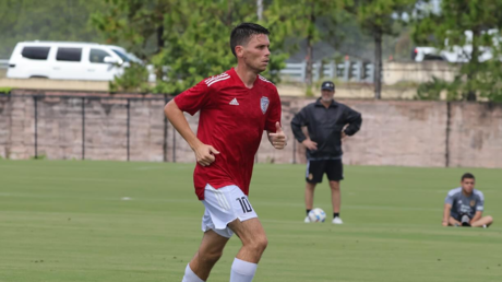 Futbolista argentino es detenido por el ICE en un aeropuerto de EE.UU.