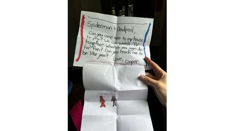 FOTOS: Compra una casa y se ve abrumado por cartas dirigidas al Hombre Araña, esta es la razón