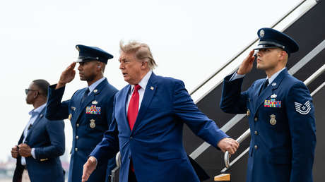 Avión 'señuelo' y un camión con 'sorpresa': la maniobra secreta de Trump para salir de Turquía ante 'amenaza iraní'