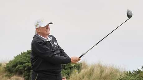 VIDEO: Sistema antiaéreo protege a Trump mientras juega al golf en su club privado