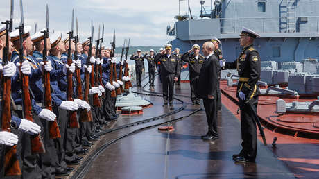 Putin: "La OTAN se está infiltrando en la región de Asia-Pacífico"