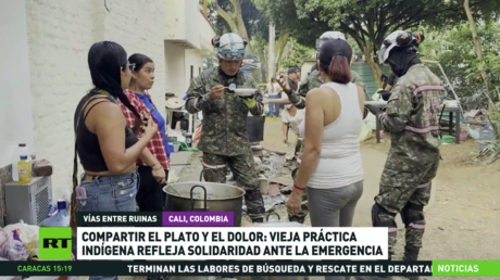 Compartir el plato y el dolor: una práctica indígena que refleja solidaridad ante la emergencia en Colombia
