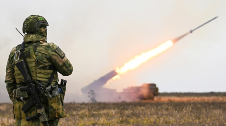 Fuerzas rusas no dan tregua a la infraestructura portuaria y marítima de Kiev
