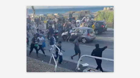 Nuevo intento masivo de migrantes por llegar a Ceuta (VIDEOS)