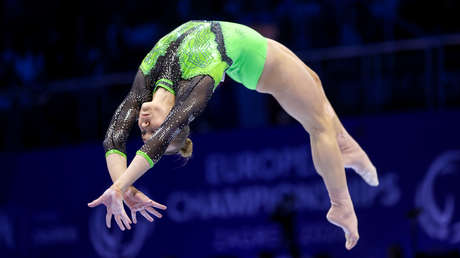 Gimnastas rusos 'saborean' el oro a lo máximo en Europa tras años de prohibiciones