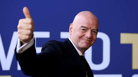 Reportan que la FIFA gasta millones de dólares para "proteger" su imagen y la de Infantino