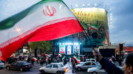 Irán advierte a EE.UU.: La crisis de su deuda "es solo el comienzo"