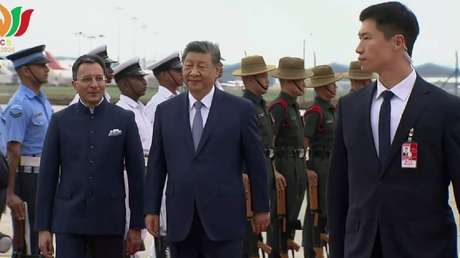 Xi llega a la India por primera vez en siete años para la cumbre de los BRICS