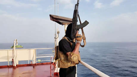 Los hutíes habrían colocado minas y trincheras cerca de Bab el Mandeb para afianzar el territorio conquistado