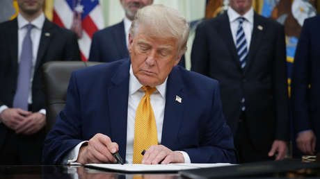 Trump firma el proyecto de ley de las "infernales" sanciones antirrusas