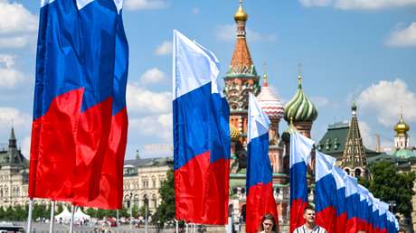 El partido gobernante de Rusia gana oficialmente las elecciones