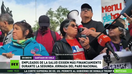 Empleados de la Salud de Chile exigen más financiamiento durante la segunda jornada de paro