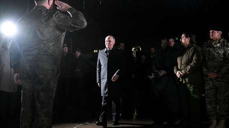 VIDEO: Putin supervisa importantes ejercicios militares que prueban nuevo armamento y equipamiento