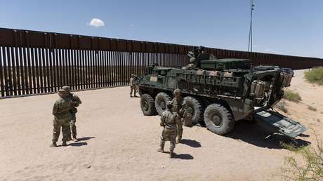 EE.UU. envía cientos de soldados a la frontera con México para "responder a las amenazas"